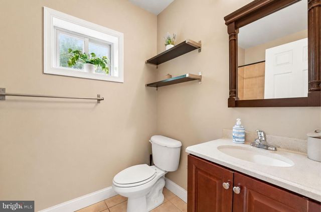 2506 E FAIRMOUNT AVE, Baltimore, MD 21224