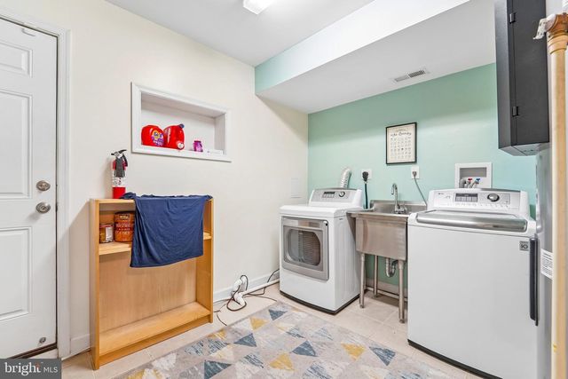 2506 E FAIRMOUNT AVE, Baltimore, MD 21224