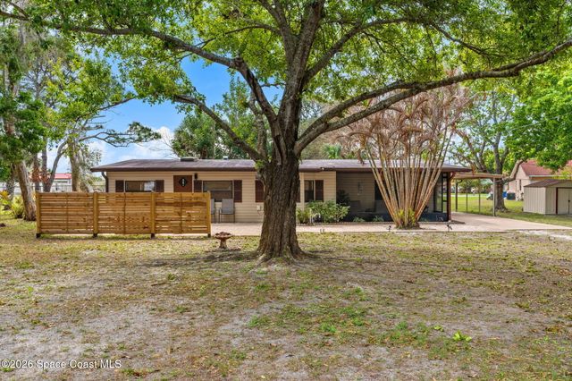 2660 Palmetto Street NE, Palm Bay, FL 32905