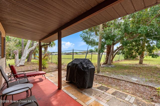 2660 Palmetto Street NE, Palm Bay, FL 32905