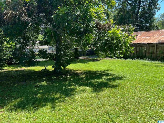 1715 2ND COURT W, Birmingham, AL 35208