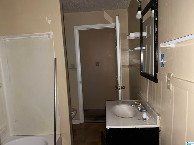 1715 2ND COURT W, Birmingham, AL 35208