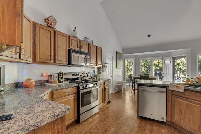 370 Smythe DRIVE, Williams Bay, WI 53191