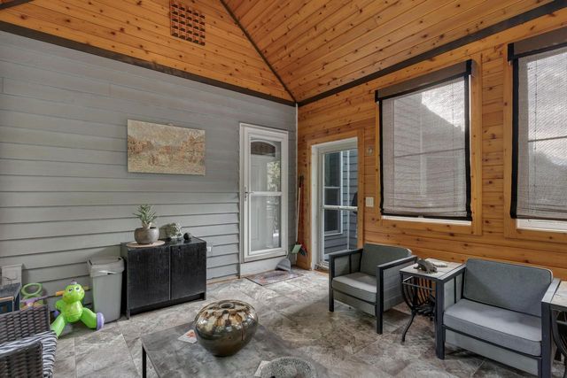 370 Smythe DRIVE, Williams Bay, WI 53191