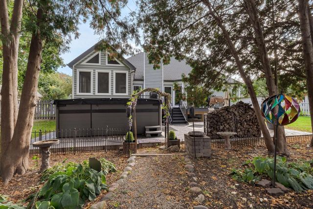 370 Smythe DRIVE, Williams Bay, WI 53191