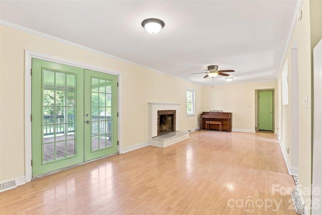 9716 Sunway Drive, Charlotte, NC 28227