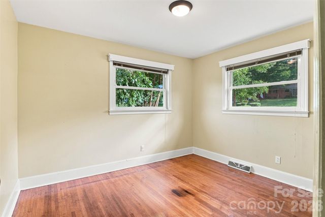 9716 Sunway Drive, Charlotte, NC 28227