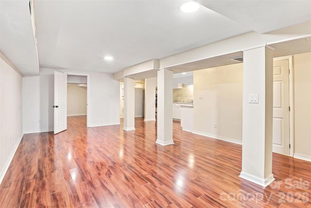 9716 Sunway Drive, Charlotte, NC 28227