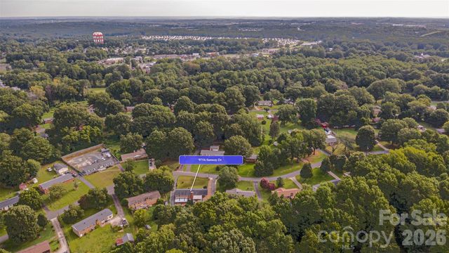 9716 Sunway Drive, Charlotte, NC 28227
