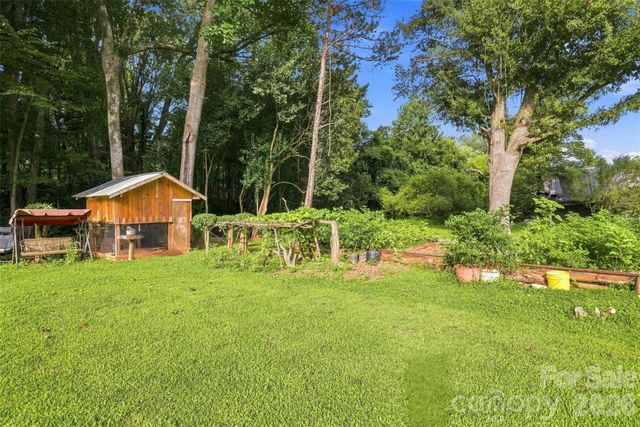 9716 Sunway Drive, Charlotte, NC 28227
