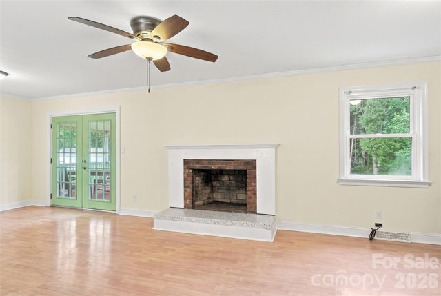 9716 Sunway Drive, Charlotte, NC 28227
