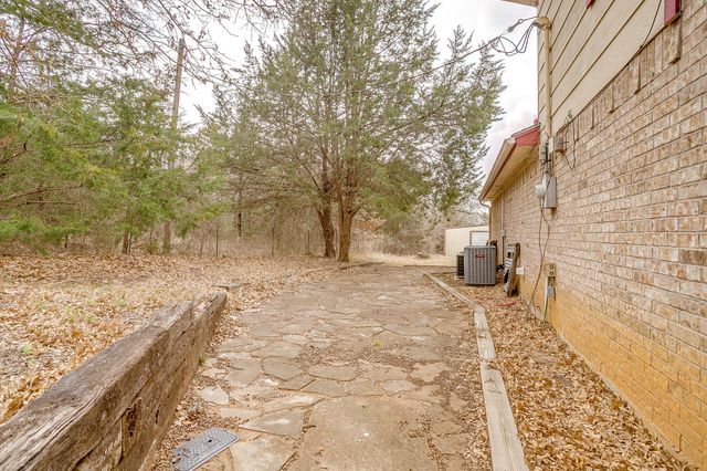 8129 County Road 804, Burleson, TX 76028