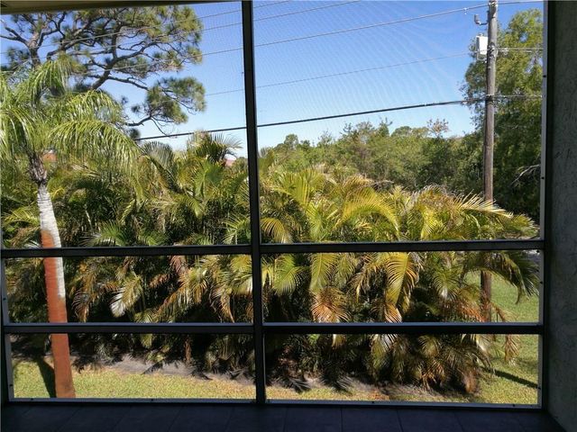 2950 SE OCEAN Boulevard 136-6, Stuart, FL 34996