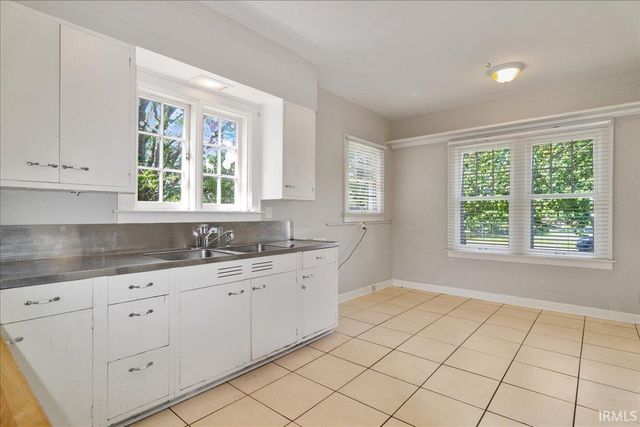 1401 Southeast Boulevard, Evansville, IN 47714