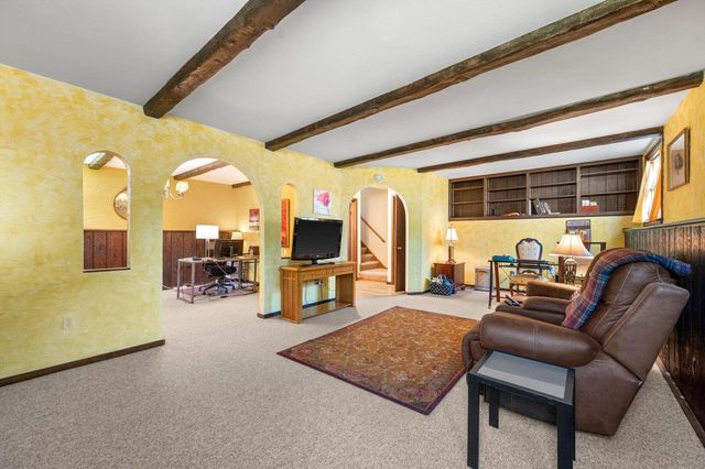 1826 Dewitt COURT, Waukesha, WI 53186