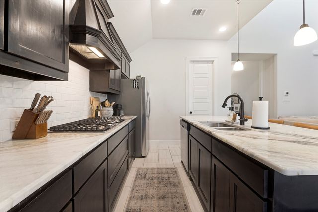 1705 Sluice Drive, Mansfield, TX 76063