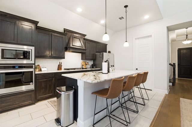 1705 Sluice Drive, Mansfield, TX 76063