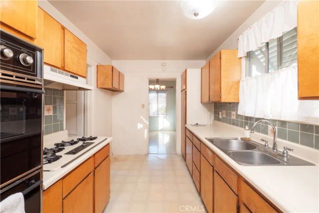 2147 DIVINE, Monterey Park, CA 91754