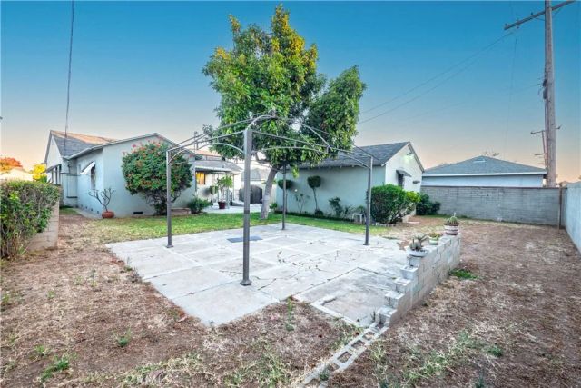 2147 DIVINE, Monterey Park, CA 91754