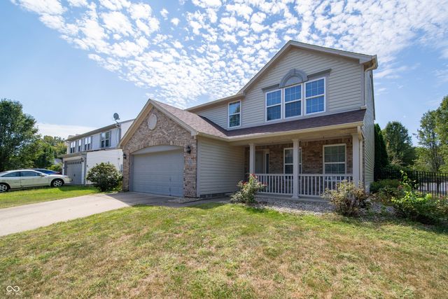 5879 Columbia Circle S, Greenwood, IN 46142