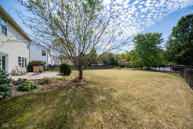 5879 Columbia Circle S, Greenwood, IN 46142