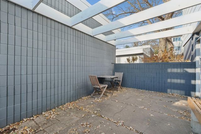 1261 Cleveland Avenue N 2A, Saint Paul, MN 55108