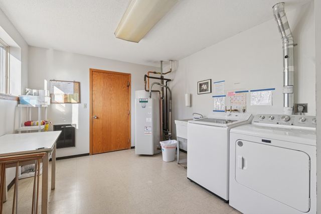 1261 Cleveland Avenue N 2A, Saint Paul, MN 55108