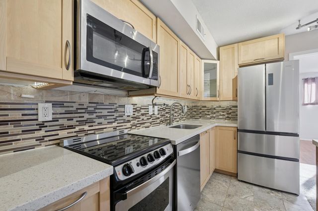 1261 Cleveland Avenue N 2A, Saint Paul, MN 55108