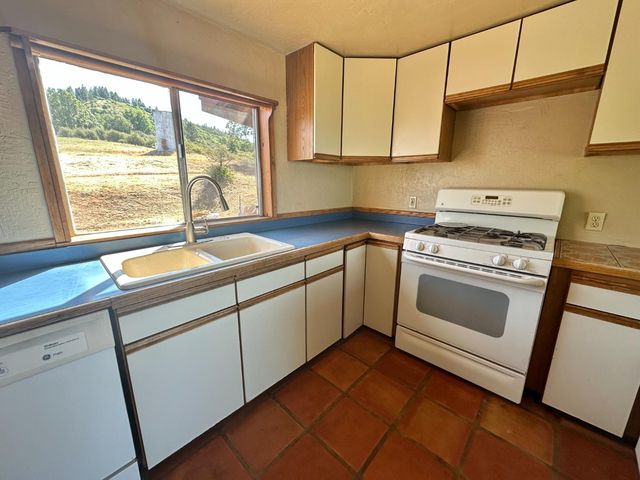4022-& 4024 Sheep Ranch, Murphys, CA 95247