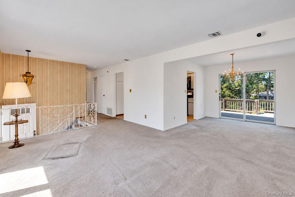 107 Headline Road, Deer Park, NY 11729 — photo 3