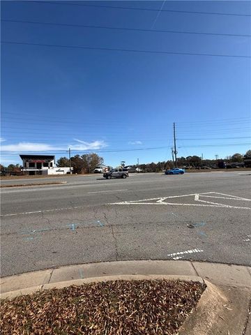 6387 Bells Ferry Road, Acworth, GA 30102