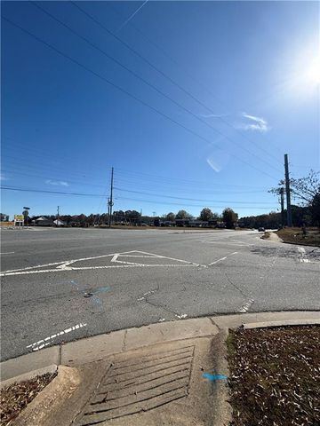 6387 Bells Ferry Road, Acworth, GA 30102