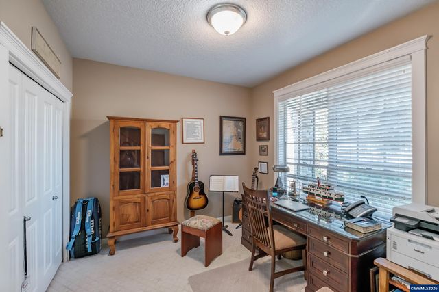 2697 Broadway St NW, Albany, OR 97321