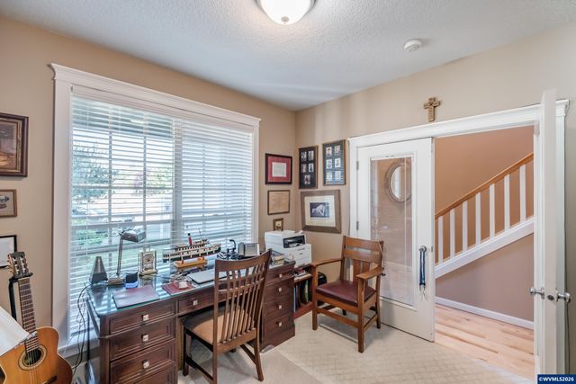 2697 Broadway St NW, Albany, OR 97321