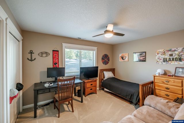 2697 Broadway St NW, Albany, OR 97321