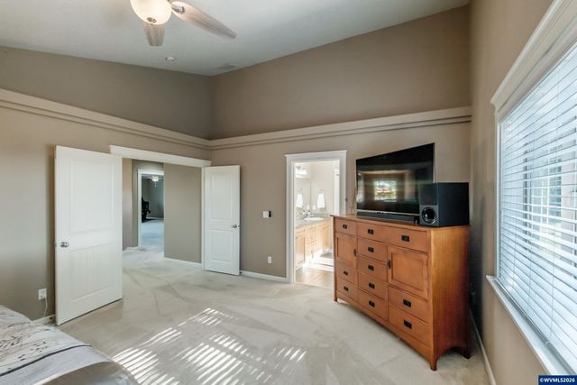 2697 Broadway St NW, Albany, OR 97321