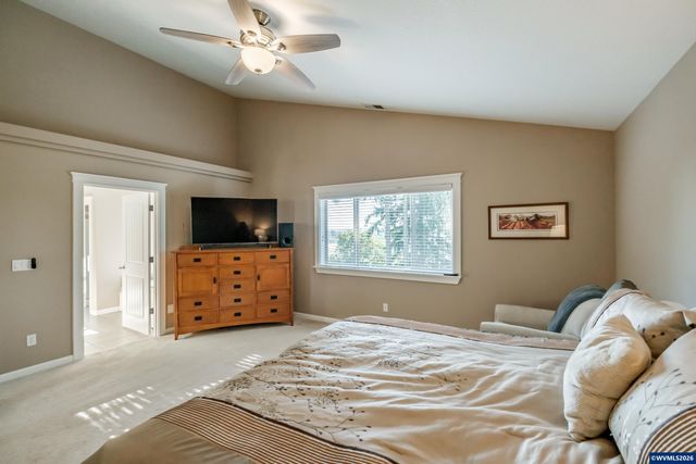 2697 Broadway St NW, Albany, OR 97321