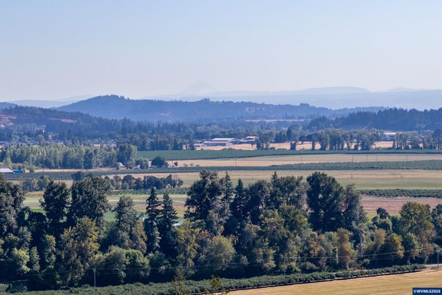 2697 Broadway St NW, Albany, OR 97321