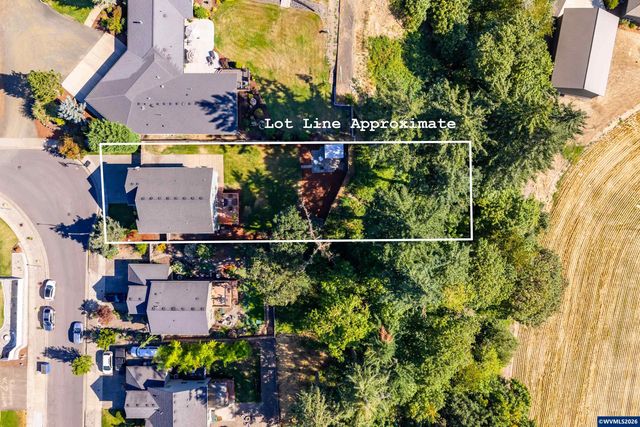 2697 Broadway St NW, Albany, OR 97321