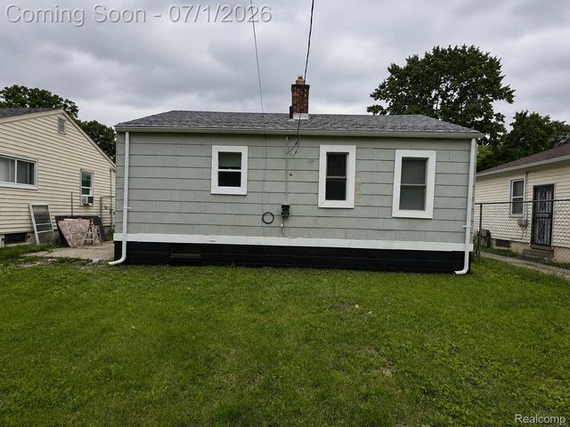 19457 Gilchrist Street, Detroit, MI 48235