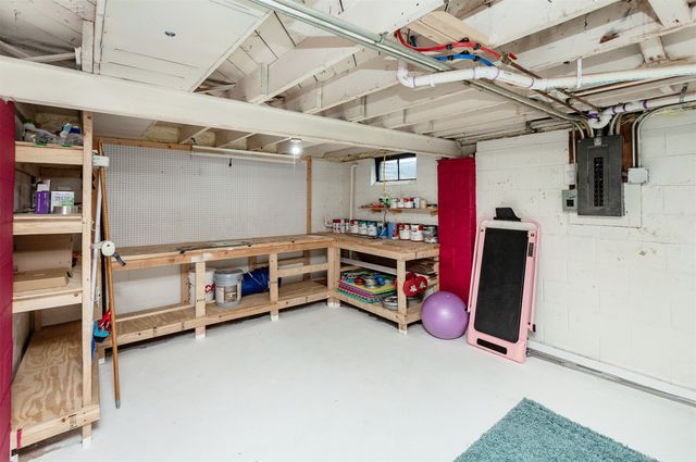 1819 57th Street, Des Moines, IA 50310