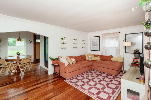 1819 57th Street, Des Moines, IA 50310