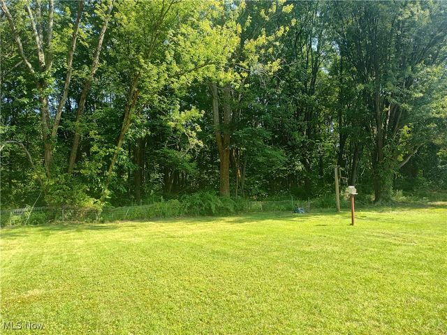 8016 Ninevah Road, Geneva, OH 44041