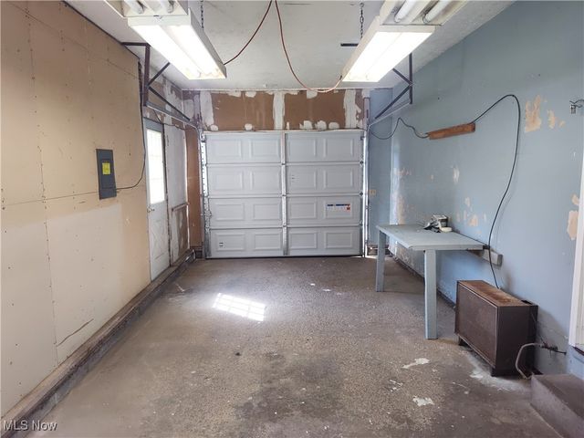 8016 Ninevah Road, Geneva, OH 44041