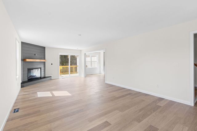 38 Hemlock Street, Douglas, MA 01516