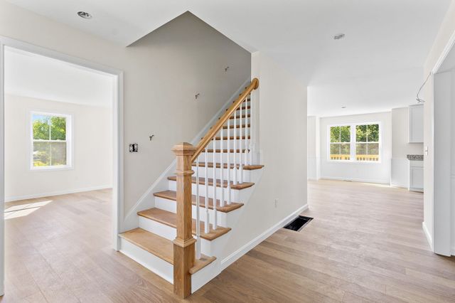 38 Hemlock Street, Douglas, MA 01516