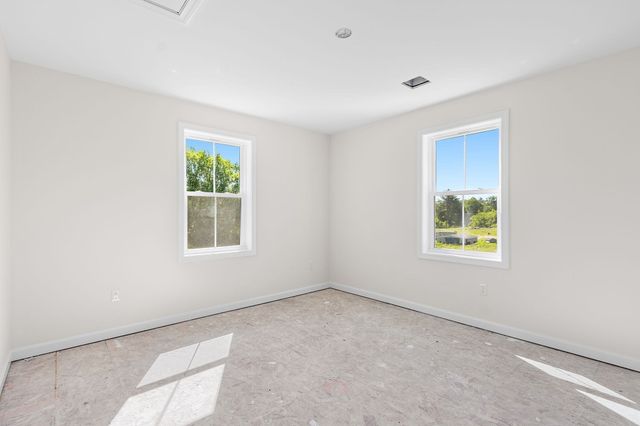38 Hemlock Street, Douglas, MA 01516