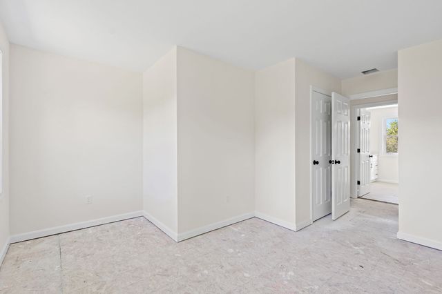 38 Hemlock Street, Douglas, MA 01516