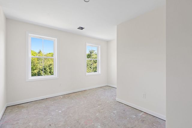 38 Hemlock Street, Douglas, MA 01516