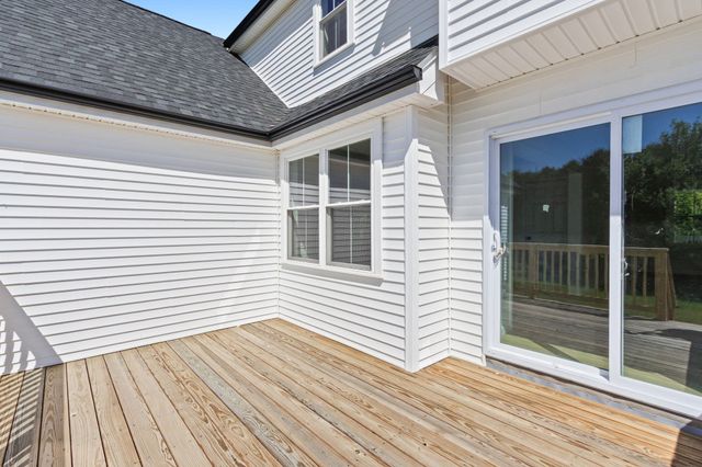 38 Hemlock Street, Douglas, MA 01516